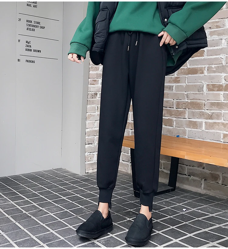 Autumn And Winter New Korean Version Loose, Plush And Thickened Harun Pants, Leggings, Casual Pants, Nine Point Radish Pants
Autumn And Winter New Korean Version Loose, Plush And Thickened Harun Pants, Leggings, Casual Pants, Nine Point Radish Pants