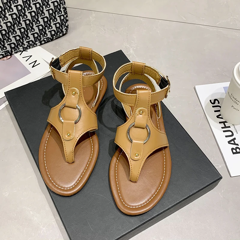 2021 Summer Flat Women Sandals Roman Buckle Strap Female Shoes Gladiator Black Open Toe Ladies Beach Sandals Ladies Flip Flops
2021 Summer Flat Women Sandals Roman Buckle Strap Female Shoes Gladiator Black Open Toe Ladies Beach Sandals Ladies Flip Flops