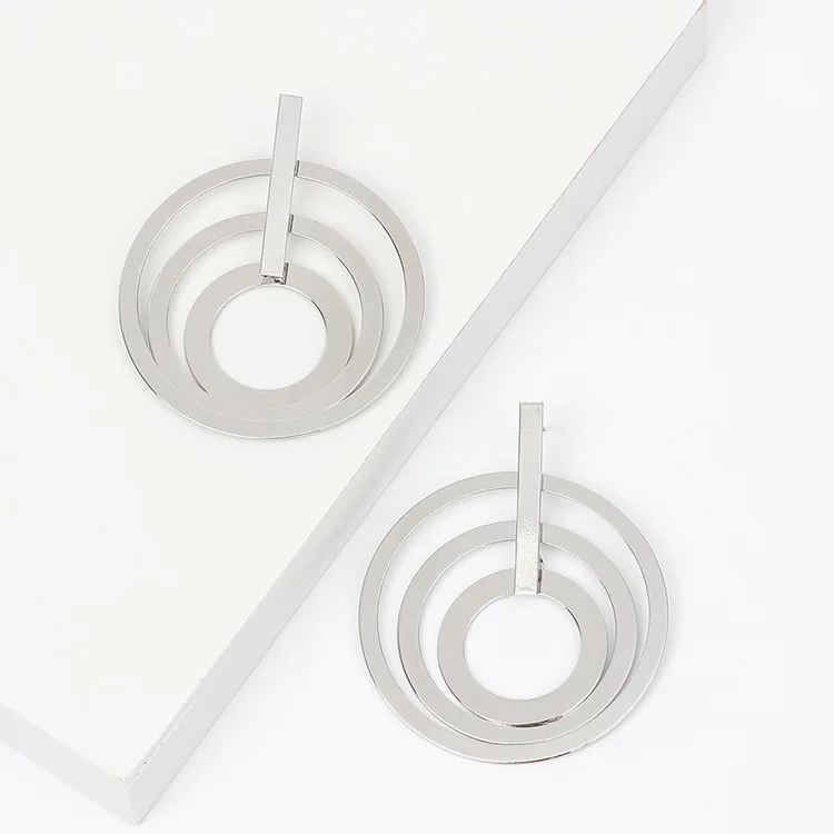 Fashion New Female Earrings, Exaggerated Long Style Geometric Concentric Earrings Plugs And Tunnels Earrings Hot Deal Fashion 
Fashion New Female Earrings, Exaggerated Long Style Geometric Concentric Earrings Plugs And Tunnels Earrings Hot Deal Fashion