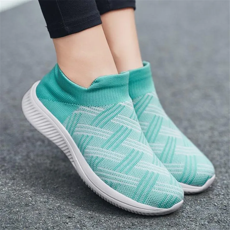 Women Flats running shoes Fashion Sneakers for Women Casual Slip On Sock Trainers Women jogging Shoes Zapatillas Mujer
Women Flats running shoes Fashion Sneakers for Women Casual Slip On Sock Trainers Women jogging Shoes Zapatillas Mujer