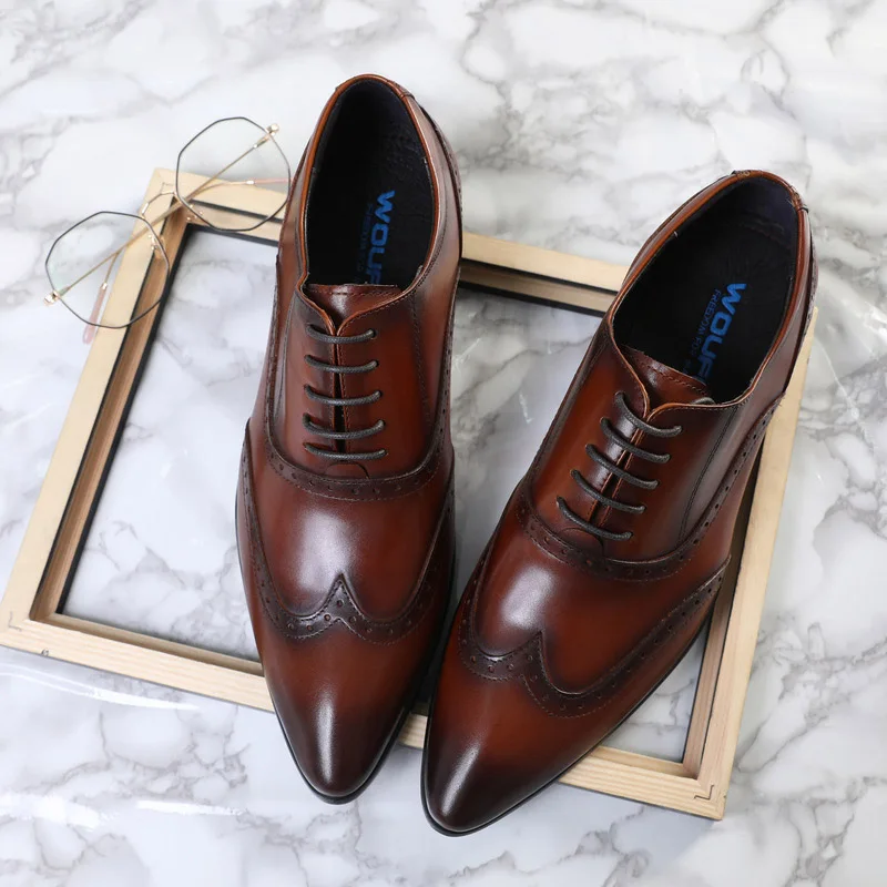 Mens Oxford Real Cowhide Leather Dress Shoes Italian Design Fashion Luxury Brand Formal Pointed Toe Men Dress Wedding Shoes G230
Mens Oxford Real Cowhide Leather Dress Shoes Italian Design Fashion Luxury Brand Formal Pointed Toe Men Dress Wedding Shoes G230