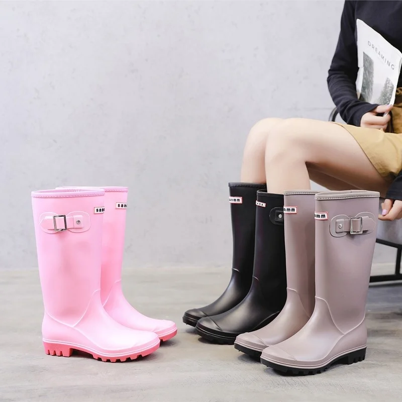 women's rain boots, knee high shoes with long buckle, high quality rubber and PVC
women's rain boots, knee high shoes with long buckle, high quality rubber and PVC