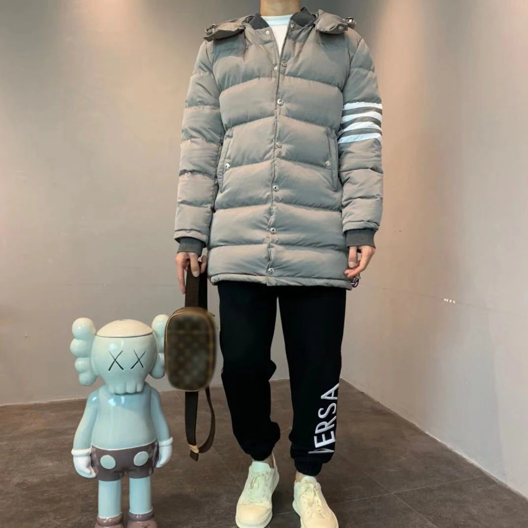 2021 Fashion TB THOM Brand Men Coats Slim Fit Hooded Long Down Jacket Striped Solid Thick Casual Winter Clothing
2021 Fashion TB THOM Brand Men Coats Slim Fit Hooded Long Down Jacket Striped Solid Thick Casual Winter Clothing