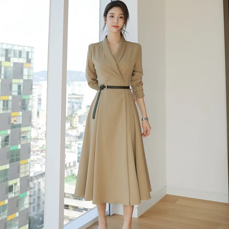 Runway Fall Winter Korean Women's Vintage Elegant Suit Dress High Quality Female Solid Color Fashion Dress Vestido
Runway Fall Winter Korean Women's Vintage Elegant Suit Dress High Quality Female Solid Color Fashion Dress Vestido