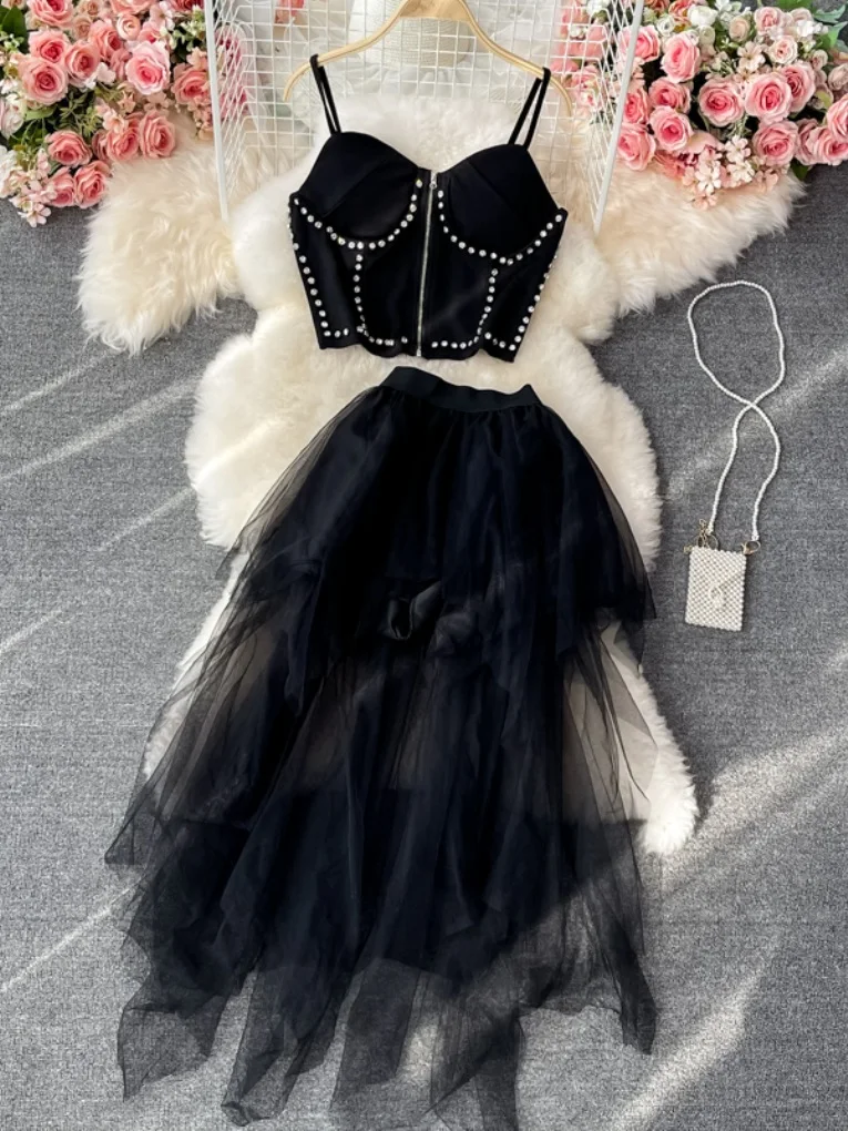 Irregular Cake Mesh Skirt And Fashion Sexy Water Drill V-neck Bra Suspender Strap Short Top Camisole Vest Two Pieces Suits
Irregular Cake Mesh Skirt And Fashion Sexy Water Drill V-neck Bra Suspender Strap Short Top Camisole Vest Two Pieces Suits