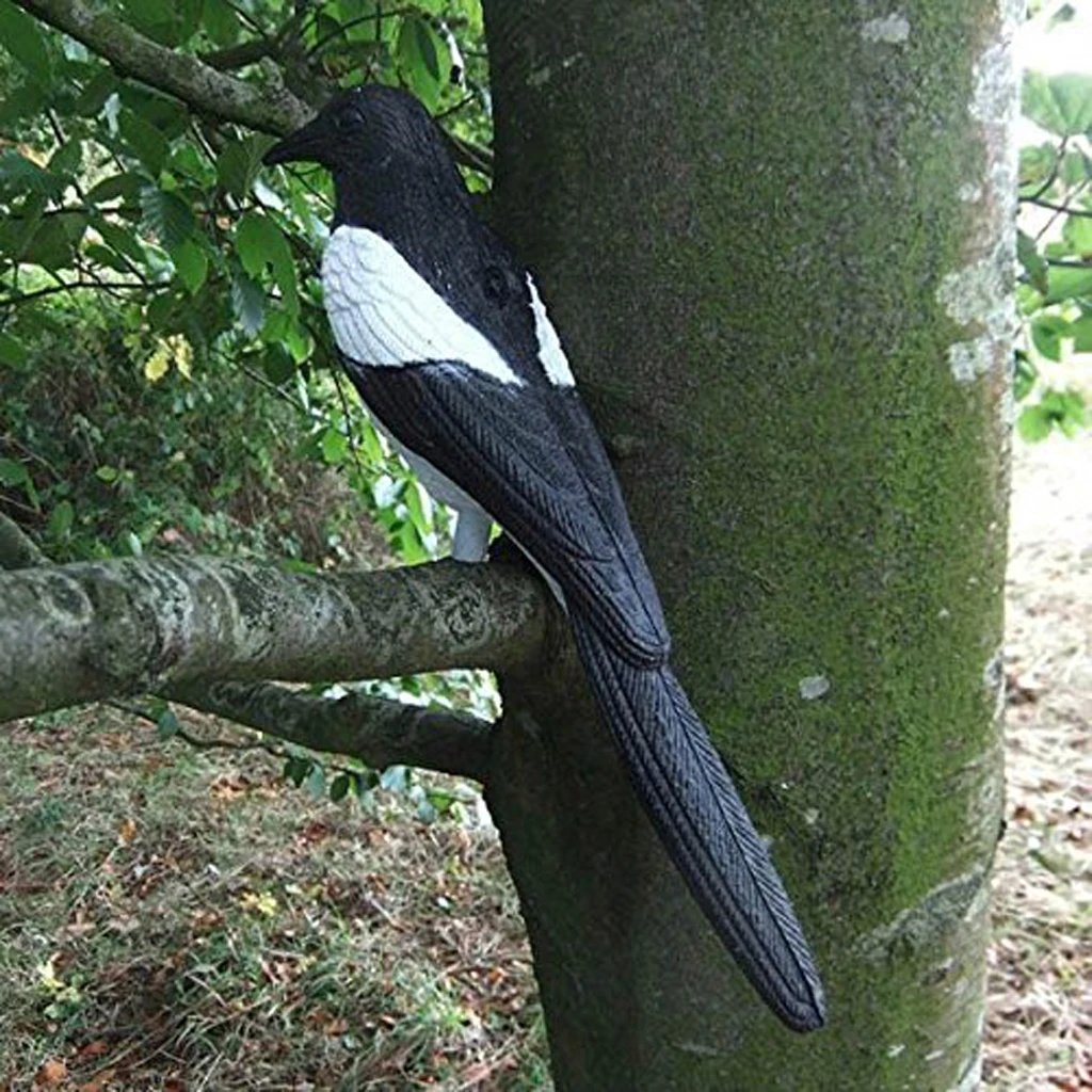 artificial Magpie Lifelike Plastic Decoy Hunting Trap Garden Scarer Scarecrow Weed Pest Control Garden Supplies 38x9x9cm
artificial Magpie Lifelike Plastic Decoy Hunting Trap Garden Scarer Scarecrow Weed Pest Control Garden Supplies 38x9x9cm