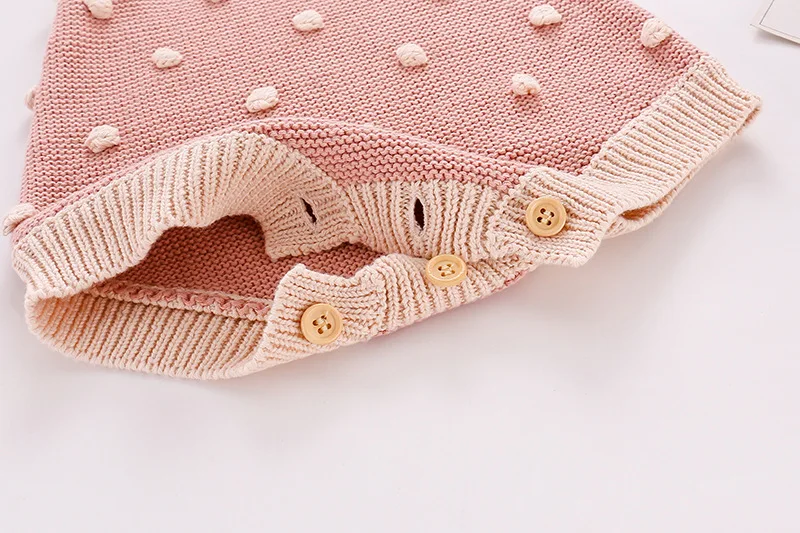 2020 Pink New Born Baby Rompers Sleeveless Baby Girl Romper Winter Knitted Clothes Pricess One Year Newborn Girl Cotton Jumpsuit 
2020 Pink New Born Baby Rompers Sleeveless Baby Girl Romper Winter Knitted Clothes Pricess One Year Newborn Girl Cotton Jumpsuit