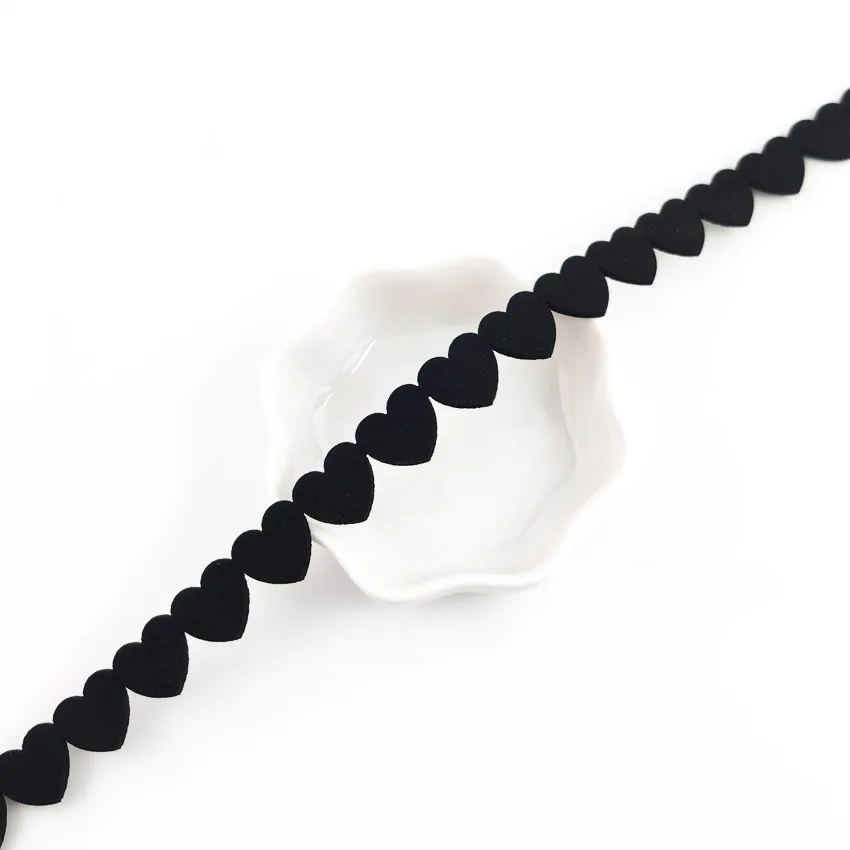 Women's temperament Necklace Chain velvet love Skull Necklace peach heart hollowed out clavicle chain elegant and fashionable
Women's temperament Necklace Chain velvet love Skull Necklace peach heart hollowed out clavicle chain elegant and fashionable