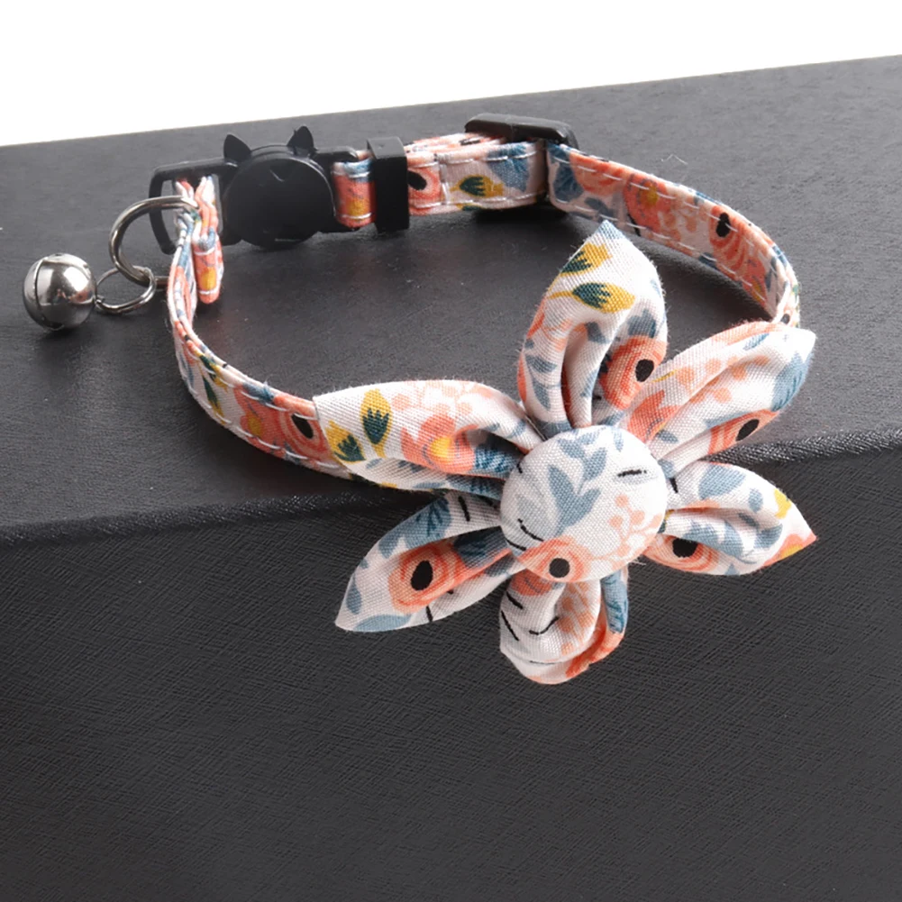 Cute Print Cat Collar Adjustable Sun Flower Cat Collar with Bell Quick Release Kitten Collar Pet Necklace Accessory for Cats Dog
Cute Print Cat Collar Adjustable Sun Flower Cat Collar with Bell Quick Release Kitten Collar Pet Necklace Accessory for Cats Dog