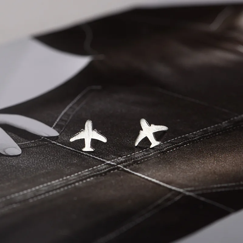 New Style Handmade Small Aircraft Stud Earring Simple Silver Plated Body Penetration Women Earring Women Fashion Party Jewelry
New Style Handmade Small Aircraft Stud Earring Simple Silver Plated Body Penetration Women Earring Women Fashion Party Jewelry