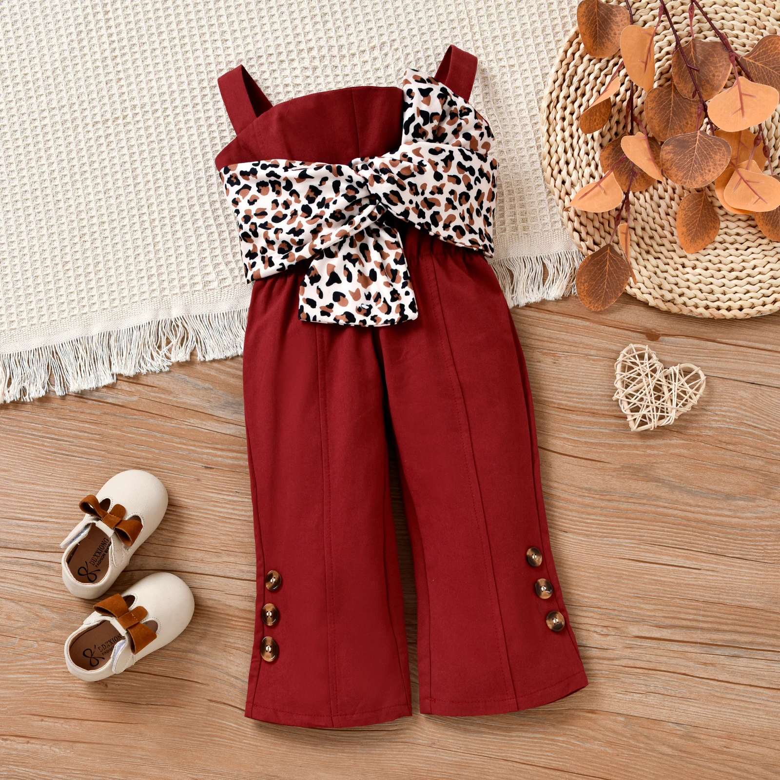 Summer Baby Camisole Jumpsuit with Leopard Print Bow Decoration Elastic High Waist Rompers Trousers
Summer Baby Camisole Jumpsuit with Leopard Print Bow Decoration Elastic High Waist Rompers Trousers