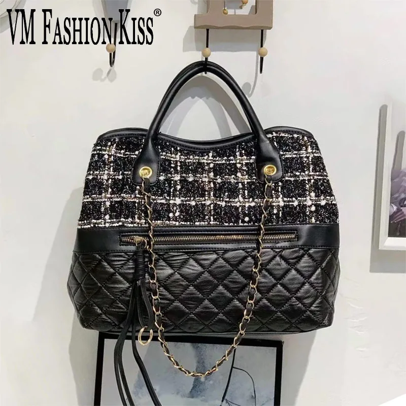 VM FASHION KISS Large Capacity Embarrassed Bag European American Ladies Hand Bags Handbags Women Famous Tassel Messenger Bag
VM FASHION KISS Large Capacity Embarrassed Bag European American Ladies Hand Bags Handbags Women Famous Tassel Messenger Bag