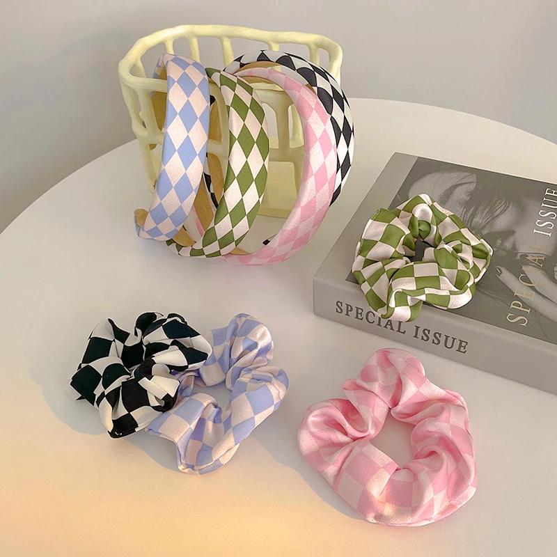 MENGJIQIAO New Korean Colorful Checkerboard Hairbands For Women Fashion Grid Plaid Sponge Velvet Head Hoop Hair Accessories
MENGJIQIAO New Korean Colorful Checkerboard Hairbands For Women Fashion Grid Plaid Sponge Velvet Head Hoop Hair Accessories