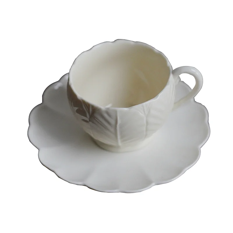 Creative 3d Relief Coffee Cup Porcelain Tea Cup Vintage White Flower Saucer Set Wedding Cup Taza Cafe European Dinnerware E5BD
Creative 3d Relief Coffee Cup Porcelain Tea Cup Vintage White Flower Saucer Set Wedding Cup Taza Cafe European Dinnerware E5BD