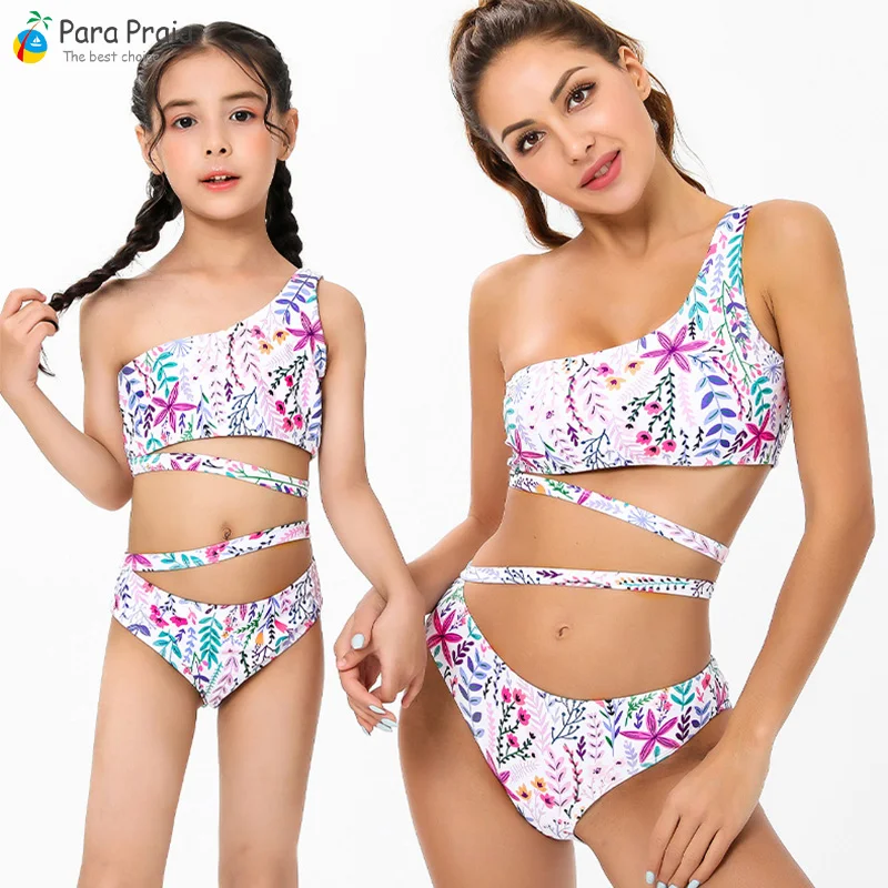 Para Praia 2022 New One Piece Matching Swimsuit Hollow Out Family Swimwear Women Daughter High Cut Girls Children Bathing Suit
Para Praia 2022 New One Piece Matching Swimsuit Hollow Out Family Swimwear Women Daughter High Cut Girls Children Bathing Suit