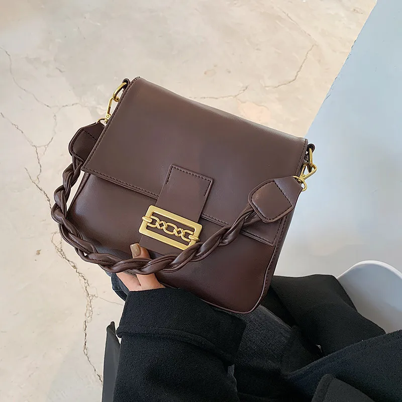 Retro Vintage Weave Shoulder Strap Messenger Women Bags Flap Small Solid Color Sling Bag Female Luxury Brand Pu Leather Tote Bag
Retro Vintage Weave Shoulder Strap Messenger Women Bags Flap Small Solid Color Sling Bag Female Luxury Brand Pu Leather Tote Bag