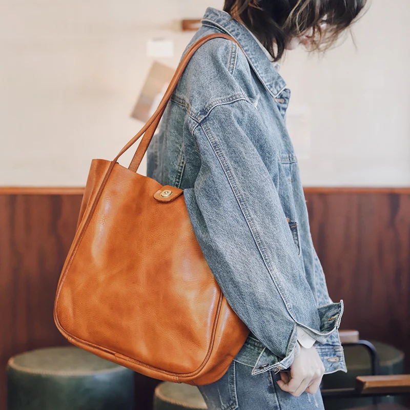 Handmade Retro Leather Tote Bag Women Handbag Leather Female Briefcase High-end Cowhide Shoulder Messenger Bags Ladies New
Handmade Retro Leather Tote Bag Women Handbag Leather Female Briefcase High-end Cowhide Shoulder Messenger Bags Ladies New