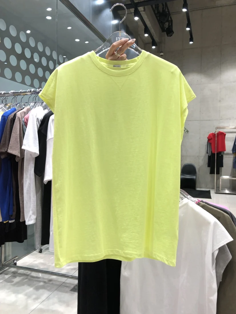 2021 spring and summer new fashion simple T-shirt female candy color bottoming short-sleeved loose top trend
2021 spring and summer new fashion simple T-shirt female candy color bottoming short-sleeved loose top trend