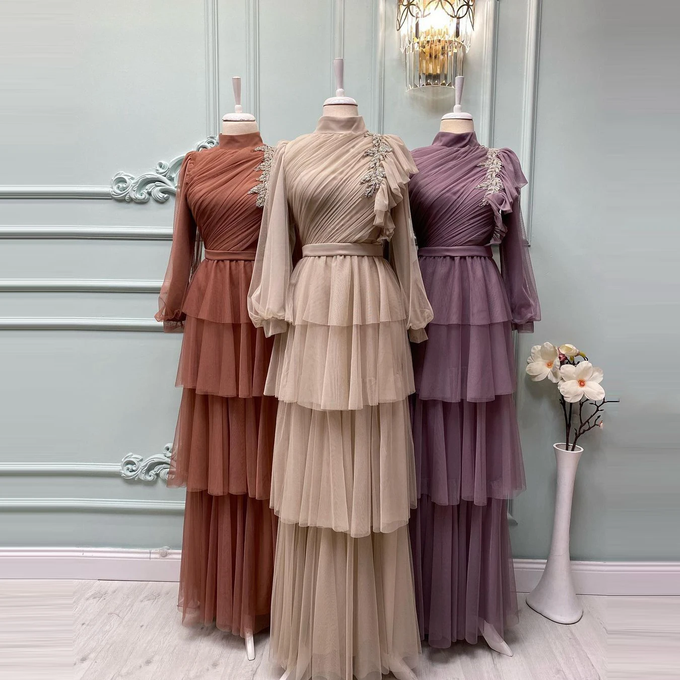 Vintage A-Line Long Sleeve Prom Party Dresses High Quality Autumn Party Dress Tiered Crystal Beaded Women Winter Vestido
Vintage A-Line Long Sleeve Prom Party Dresses High Quality Autumn Party Dress Tiered Crystal Beaded Women Winter Vestido