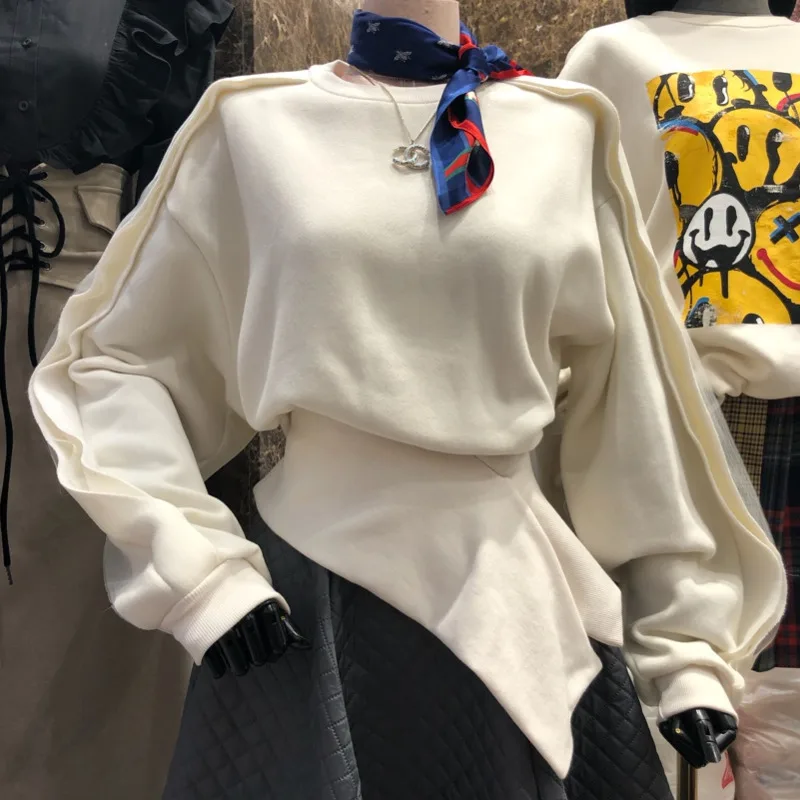 Korea 2021 Autumn Winter Women's Fashion Waist Asymmetric Round Neck Plush Long Sleeve Sweatshirt Top Female Tide hot selling
Korea 2021 Autumn Winter Women's Fashion Waist Asymmetric Round Neck Plush Long Sleeve Sweatshirt Top Female Tide hot selling