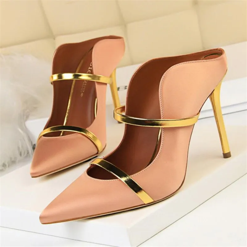 2021 new women's shoes silk satin women's slippers pointed toe authentic women's sandals 10CM ladies high heels sexy fashion
2021 new women's shoes silk satin women's slippers pointed toe authentic women's sandals 10CM ladies high heels sexy fashion