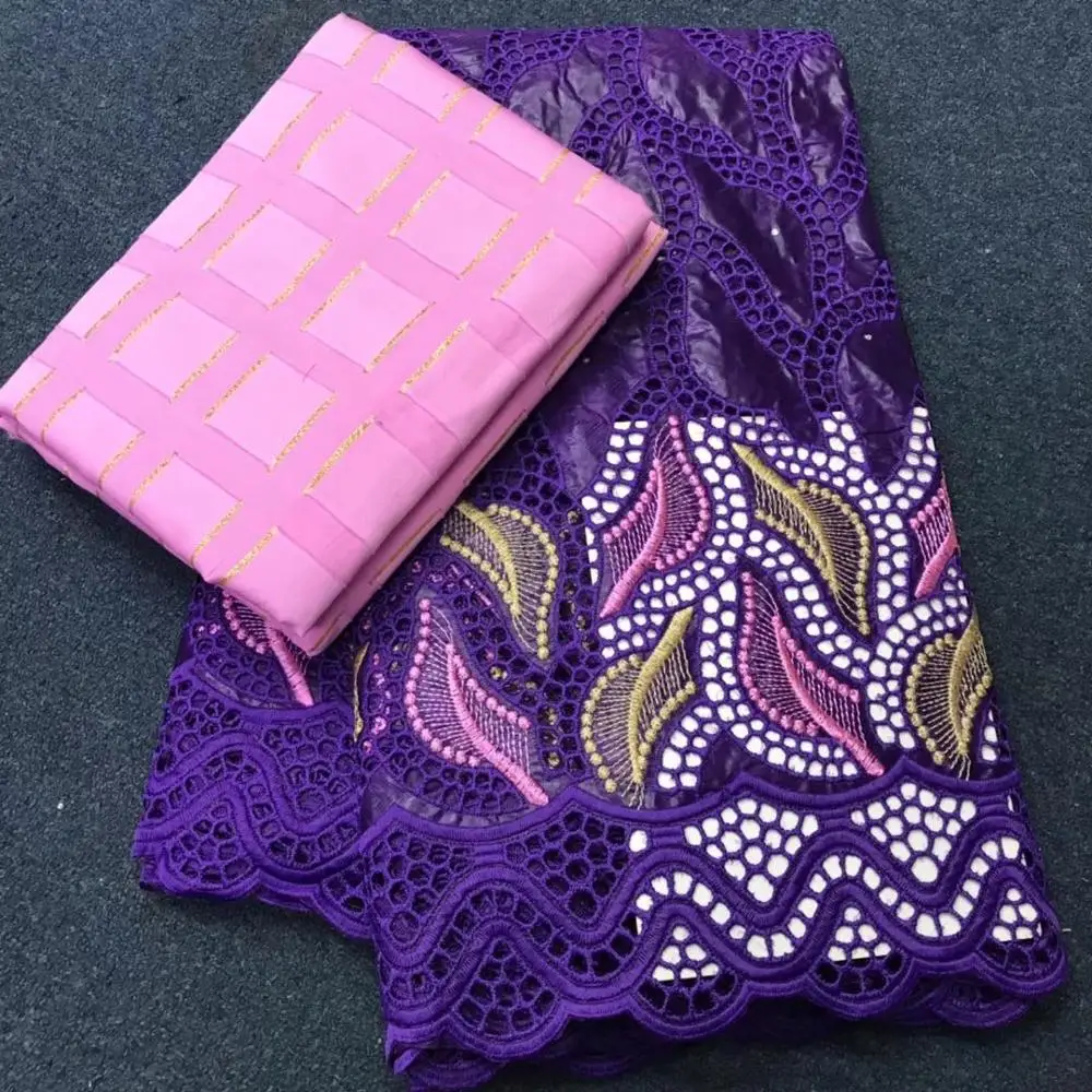Madison Bazin Lace brocade senegal new bazin lace fabric embroidery african french style bazin brod pour High quality 2.5+2.5Y
Madison Bazin Lace brocade senegal new bazin lace fabric embroidery african french style bazin brod pour High quality 2.5+2.5Y