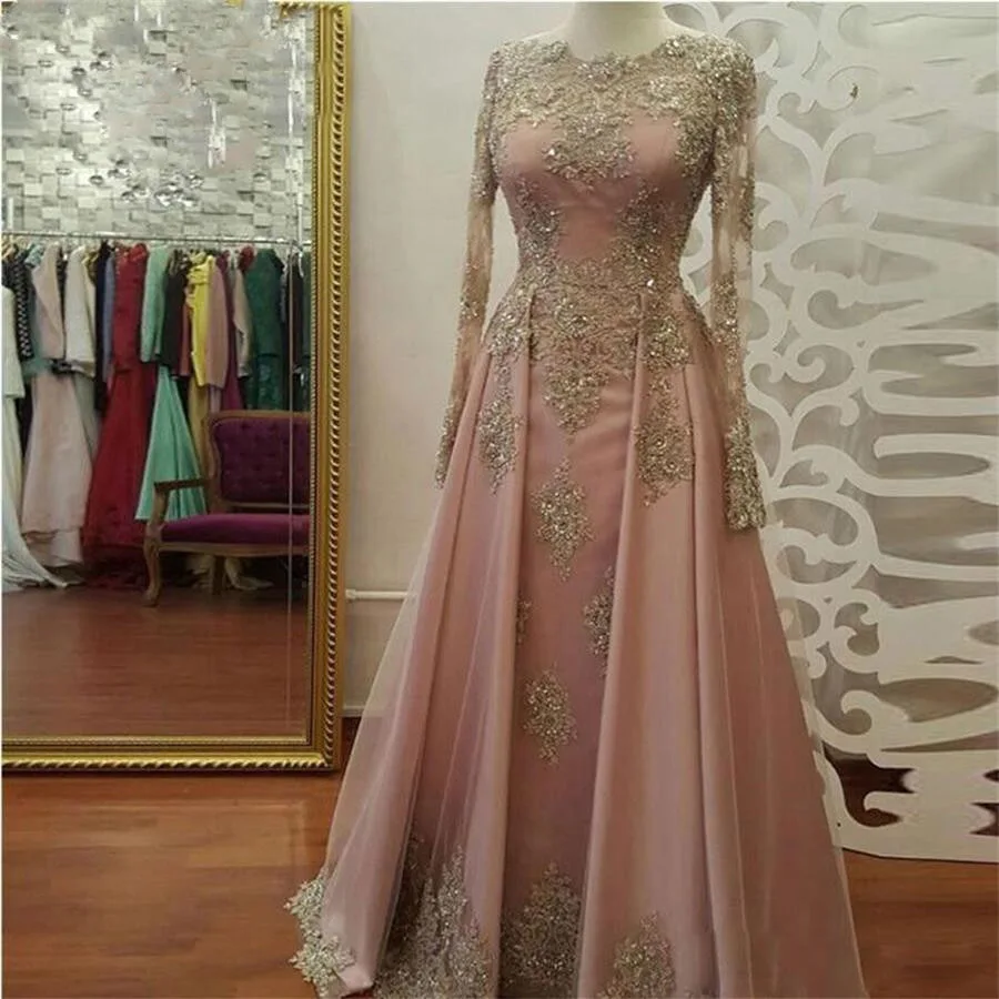 Elegant Gold Lace Appliqued Long Prom O-Neck Beaded Crystal Long Sleeve Evening Blush Pink Tulle Formal Party Gown robe de soiré
Elegant Gold Lace Appliqued Long Prom O-Neck Beaded Crystal Long Sleeve Evening Blush Pink Tulle Formal Party Gown robe de soiré