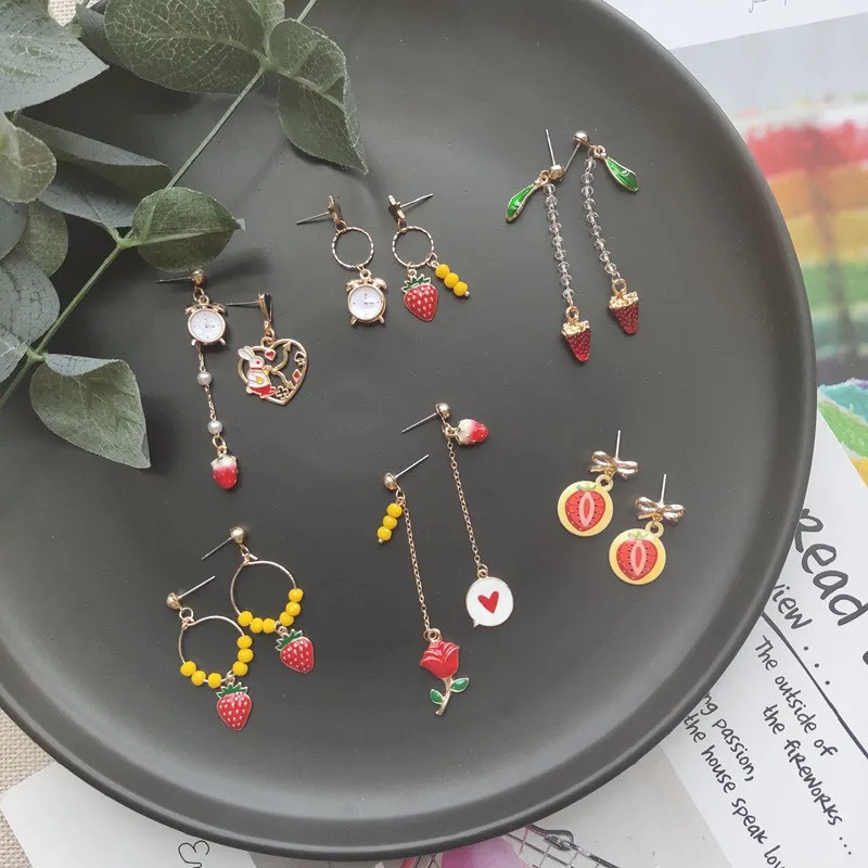 2021 New Summer Strawberry Earrings Cute Girl Jewelry Sweet Personality Clock Rose Rabbit Prevent Allergy Ear Stud
2021 New Summer Strawberry Earrings Cute Girl Jewelry Sweet Personality Clock Rose Rabbit Prevent Allergy Ear Stud