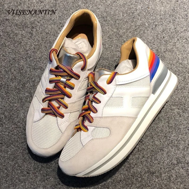 Новинка весна-осень 2021, белая кожаная спортивная женская обувь на платформе радужной расцветки, женская дизайнерская обувь
Новинка весна-осень 2021, белая кожаная спортивная женская обувь на платформе радужной расцветки, женская дизайнерская обувь