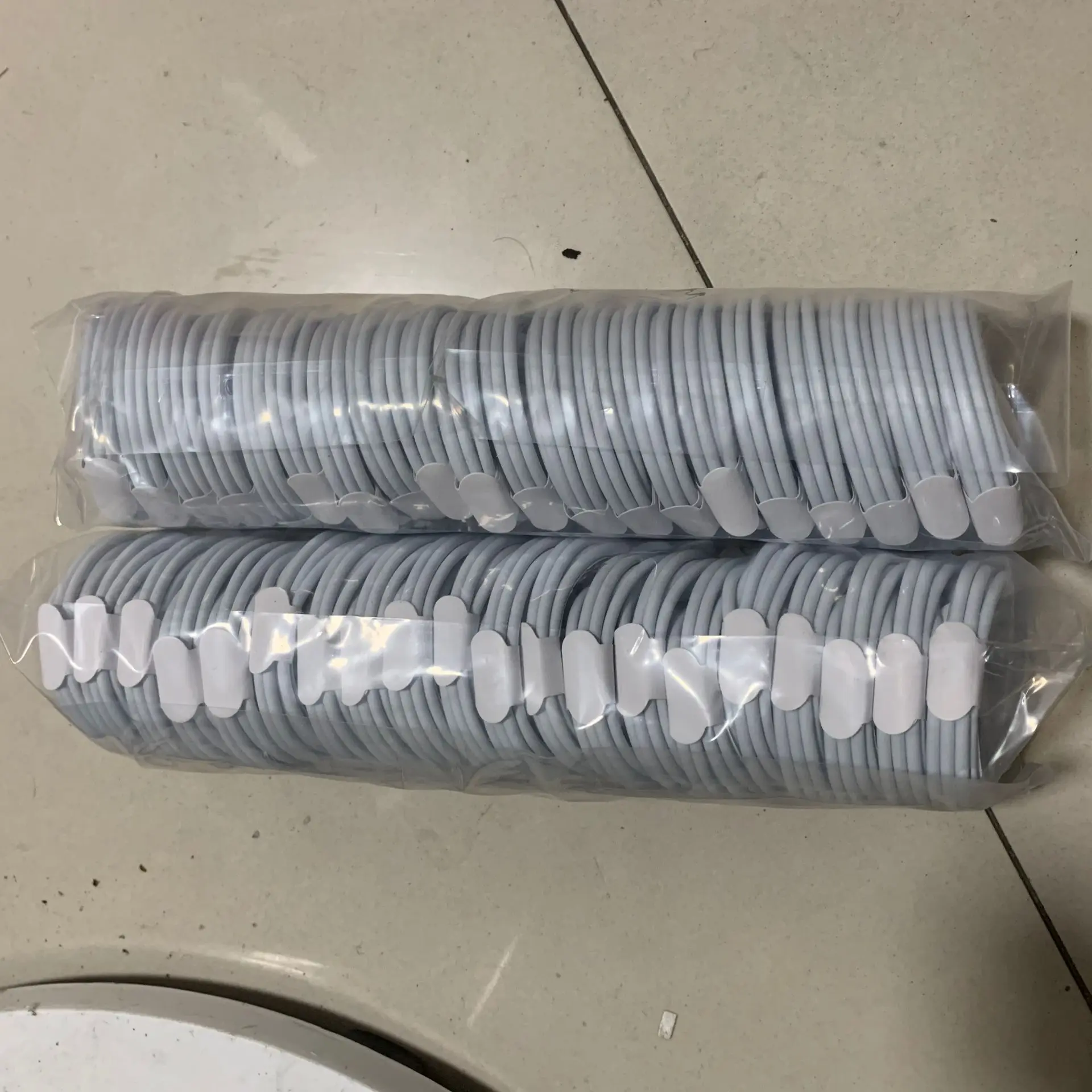 10Pcs/Lot High Quality 1M/3FT Aluminium Foil USB Data Cable Sync Charger For 6 6s 7 8 8plus XR Xs Max With New Package
10Pcs/Lot High Quality 1M/3FT Aluminium Foil USB Data Cable Sync Charger For 6 6s 7 8 8plus XR Xs Max With New Package