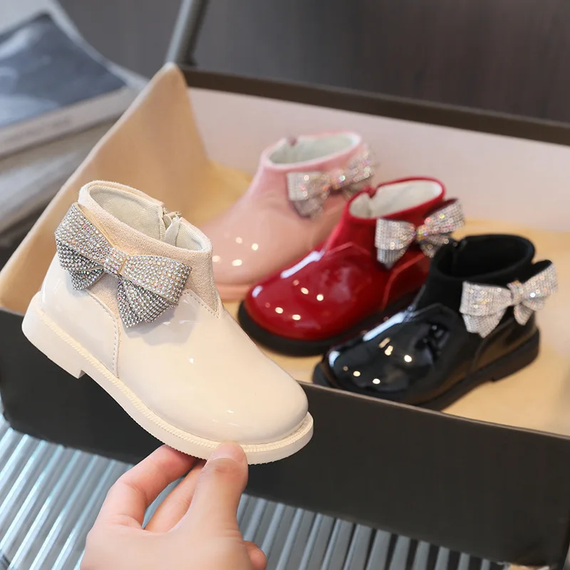 Girls Leather Shoe 2021 Children Korean Fashion Shoes Breathable Autumn Uniform Solid Black Kids Shoes for Girls Bow Casual Shoe
Girls Leather Shoe 2021 Children Korean Fashion Shoes Breathable Autumn Uniform Solid Black Kids Shoes for Girls Bow Casual Shoe