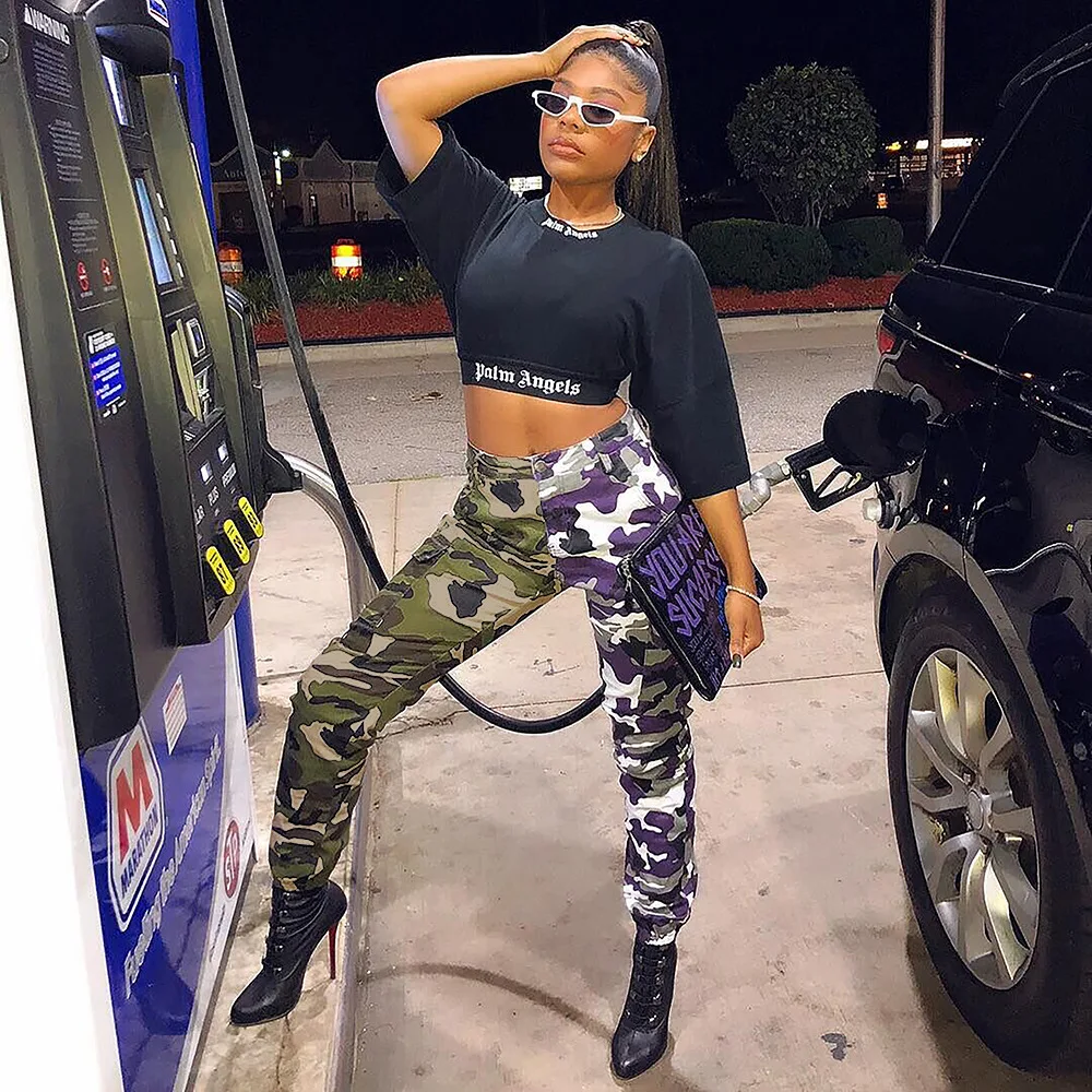 2021 high waist Camouflage green color cargo pants spring and summer full length elastic small feet pants
2021 high waist Camouflage green color cargo pants spring and summer full length elastic small feet pants