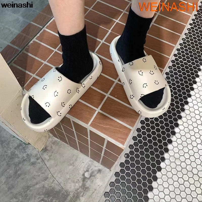 Fashion Trend Ins Non-Slip Indoor And Outdoor Slippers For Both Men And Women
Fashion Trend Ins Non-Slip Indoor And Outdoor Slippers For Both Men And Women