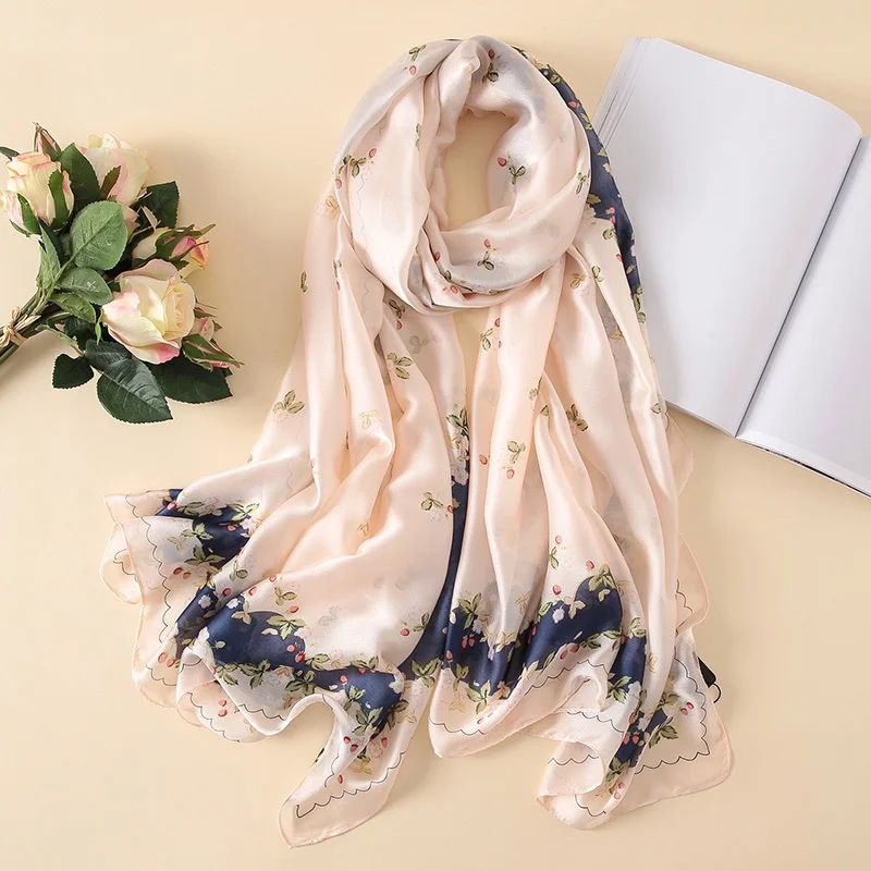 Chinese Silk Ladies Silk Shawls Beautiful Small Flowers Silk Scarf Out Party Sunscreen Scarf Spring, Summer and Autumn New Style
Chinese Silk Ladies Silk Shawls Beautiful Small Flowers Silk Scarf Out Party Sunscreen Scarf Spring, Summer and Autumn New Style