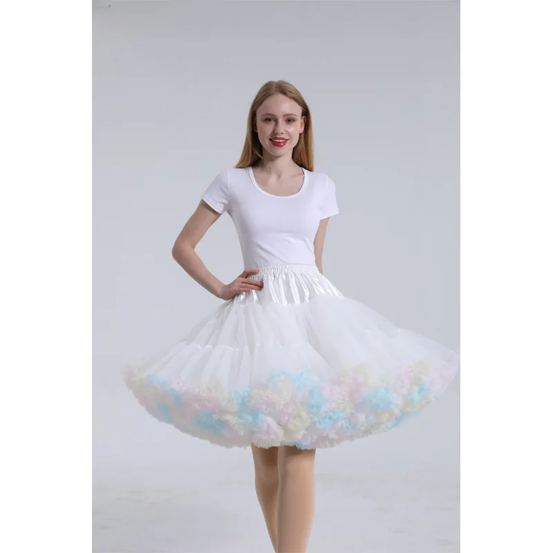 White Puffy Women Petticoat 55cm Skirt Length Sexy Tulle Skirt Wedding Accessories 
White Puffy Women Petticoat 55cm Skirt Length Sexy Tulle Skirt Wedding Accessories