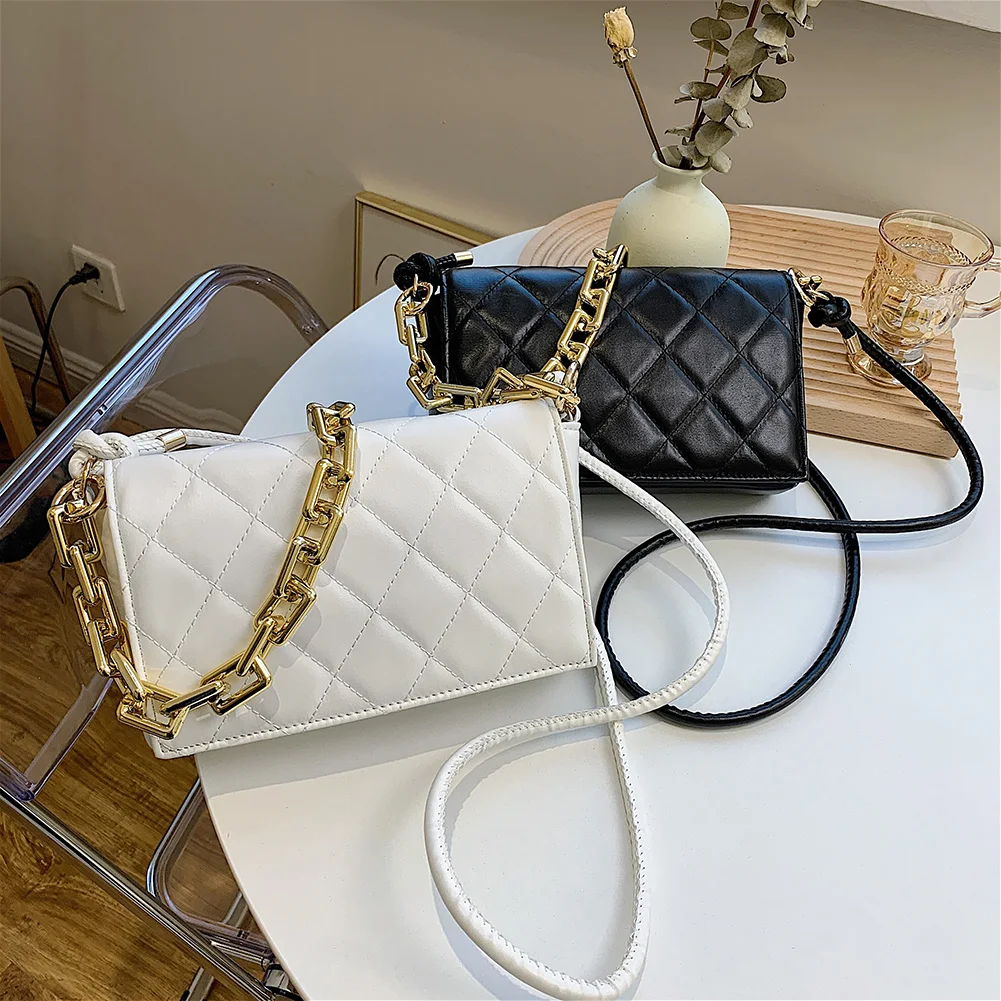 Popular Women Solid Color Crossbody Bags Daily Thick Chain Flap Shopping Bags Lattice Pattern PU Leather Shoulder Bag
Popular Women Solid Color Crossbody Bags Daily Thick Chain Flap Shopping Bags Lattice Pattern PU Leather Shoulder Bag