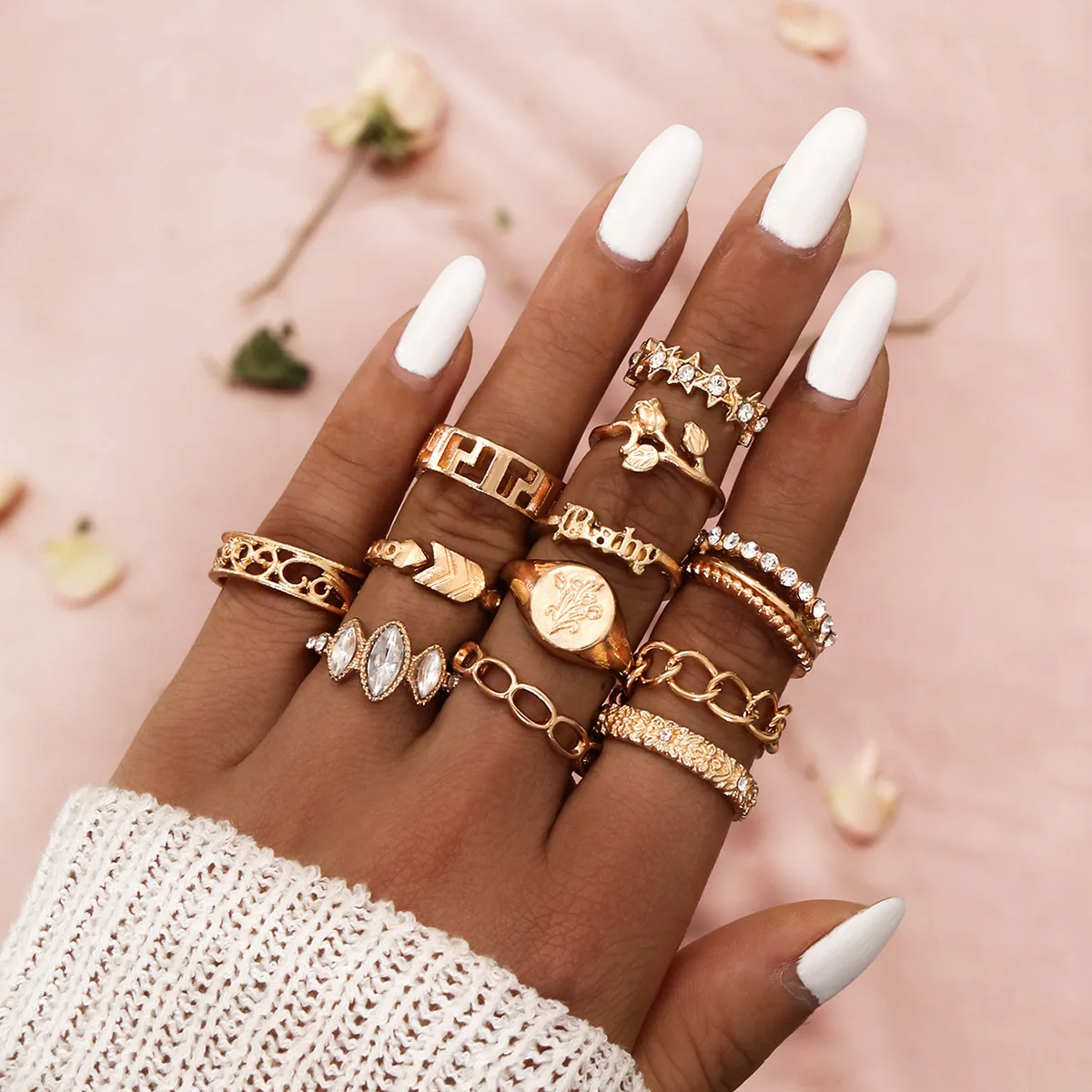 Boho New Vintage Gold Star Knuckle Rings For Women Crystal Star Crescent Geometric Female Finger Rings Set Jewelry 2021
Boho New Vintage Gold Star Knuckle Rings For Women Crystal Star Crescent Geometric Female Finger Rings Set Jewelry 2021