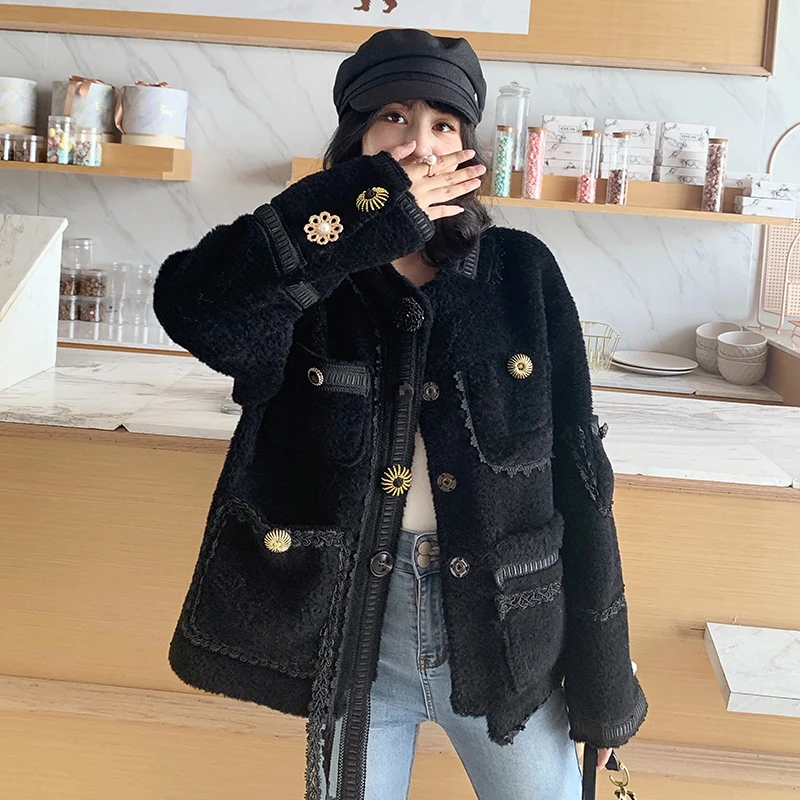 Women 2020 Winter Natural Lambswool Coat Female Warm Real Fur Outerwear Granular Sheep Shearing Elegant Casual Overcoats L827
Women 2020 Winter Natural Lambswool Coat Female Warm Real Fur Outerwear Granular Sheep Shearing Elegant Casual Overcoats L827