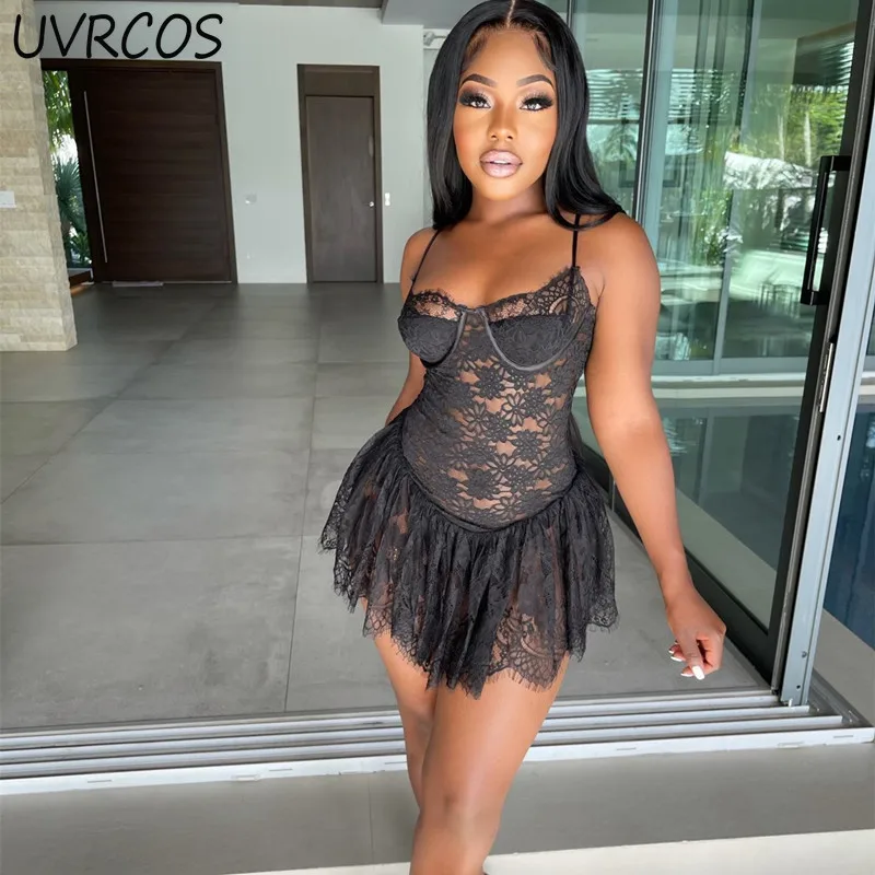 Elegant Sexy Lace New Ins Sexy Wrap Chest Strap Halter Hollow Out Mini Dress Low Cut Off Shoulder Backless Short Dresses Women
Elegant Sexy Lace New Ins Sexy Wrap Chest Strap Halter Hollow Out Mini Dress Low Cut Off Shoulder Backless Short Dresses Women
