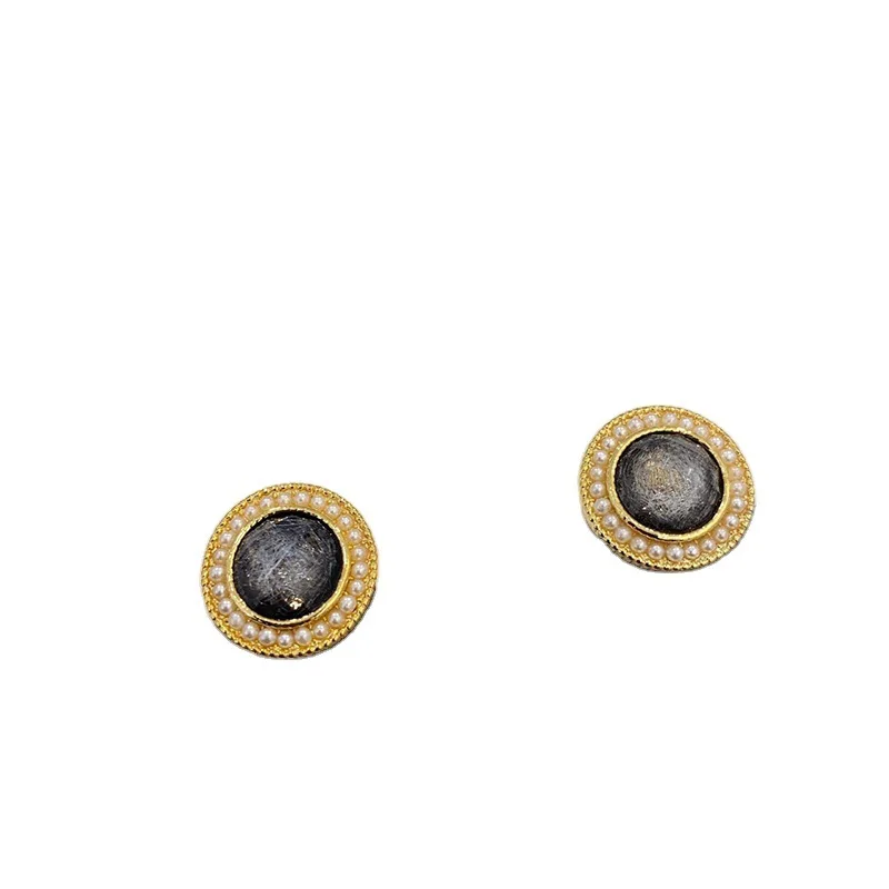 TIMEONLY Multiple Retro Imitation Pearl Small Round Earrings for Women Square Geometric Metallic Stud Earrings Korean Jewelry
TIMEONLY Multiple Retro Imitation Pearl Small Round Earrings for Women Square Geometric Metallic Stud Earrings Korean Jewelry