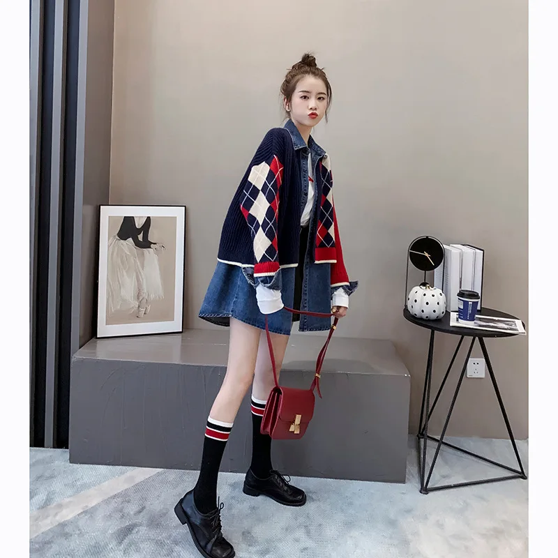 Korean Loose Fake Two Piece Patchwork Denim Jacket Sweater Women Autumn Winter 2020 New Retro Fashion Top V473
Korean Loose Fake Two Piece Patchwork Denim Jacket Sweater Women Autumn Winter 2020 New Retro Fashion Top V473