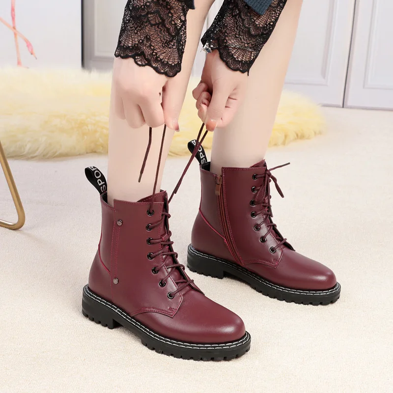 2020 New Boots Winter Genuine Leather Women Boots Wool Warm Non-slip Ankle Boots Big Size 43 Platform Shoes Zapatos de Mujer
2020 New Boots Winter Genuine Leather Women Boots Wool Warm Non-slip Ankle Boots Big Size 43 Platform Shoes Zapatos de Mujer