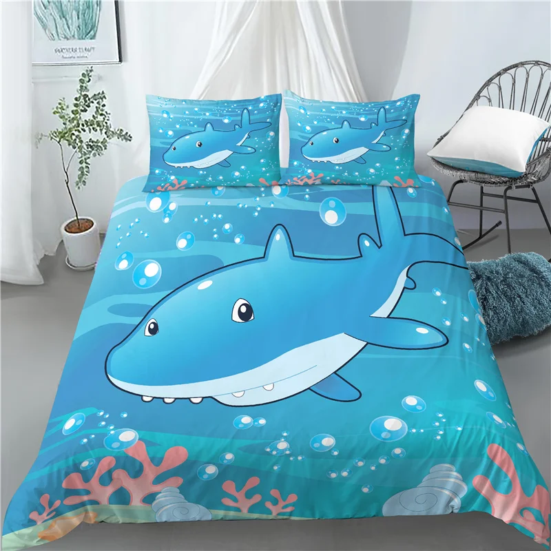 Home Living Luxus 3D Cartoon Shark Print 2/3Pcs Weiche Bettbezug und Kissenbezug Kinder Bettwäsche-sets Königin und König EU/US/
Home Living Luxus 3D Cartoon Shark Print 2/3Pcs Weiche Bettbezug und Kissenbezug Kinder Bettwäsche-sets Königin und König EU/US/