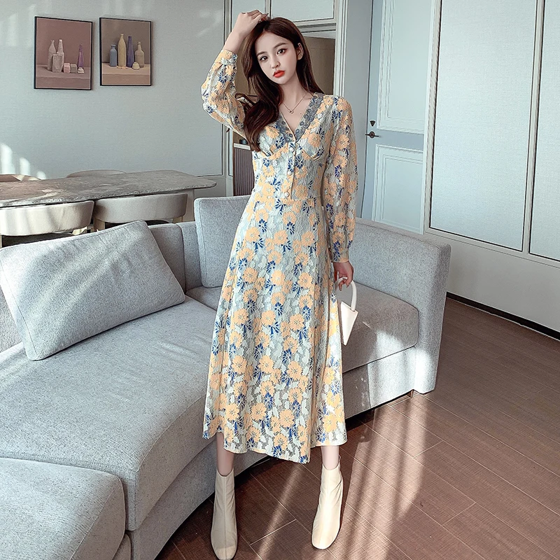 Spring Autumn Long Sleeve Dress Women V-Neck A-Line Lace Floral Dress Female Elegant Evening Dress
Spring Autumn Long Sleeve Dress Women V-Neck A-Line Lace Floral Dress Female Elegant Evening Dress