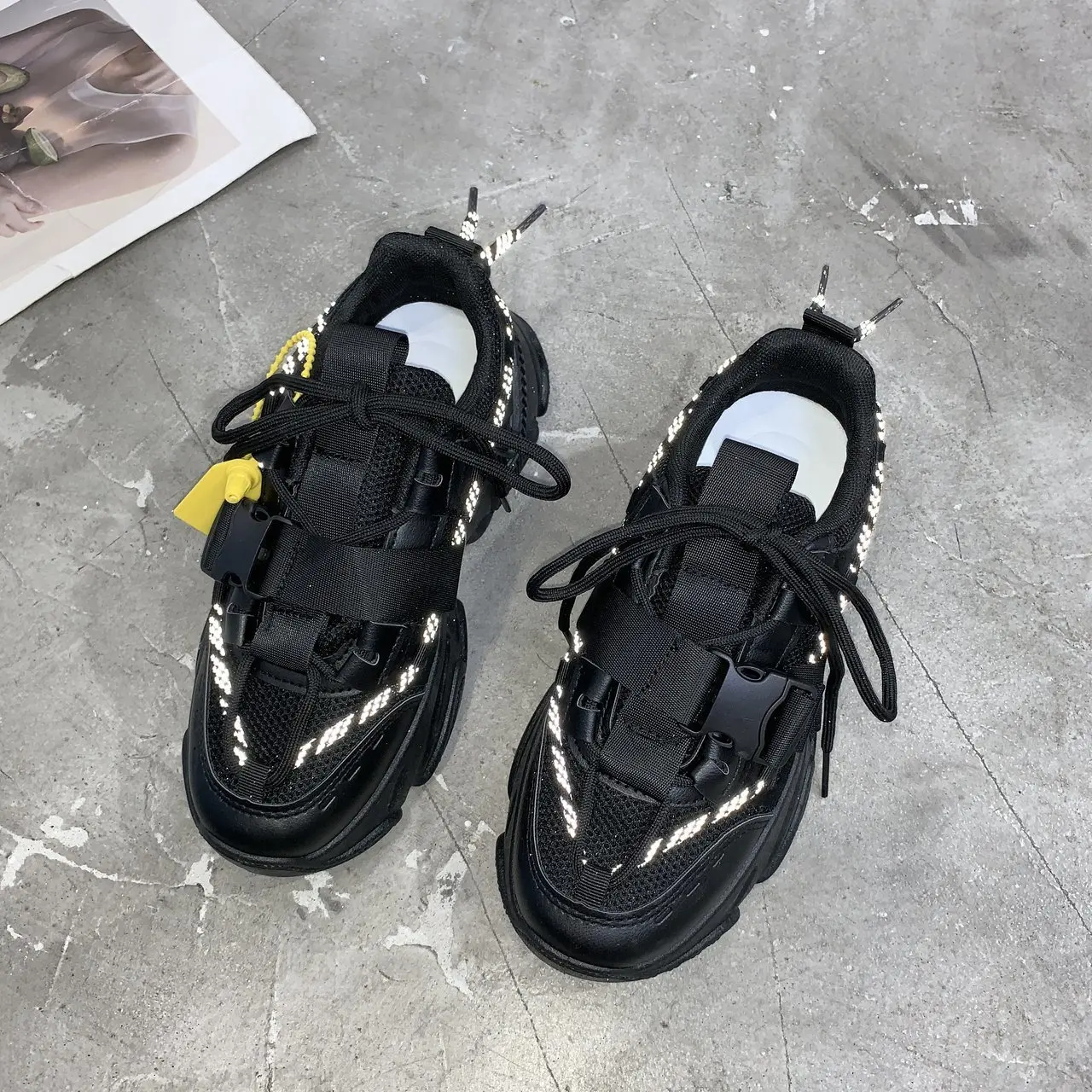 Flat Color Matching Shoes Women Running Shoes 2020 New Korean Style Thick-soled Casual Sports Autumn Lace -up Low ( 1cm-3cm ) PU
Flat Color Matching Shoes Women Running Shoes 2020 New Korean Style Thick-soled Casual Sports Autumn Lace -up Low ( 1cm-3cm ) PU
