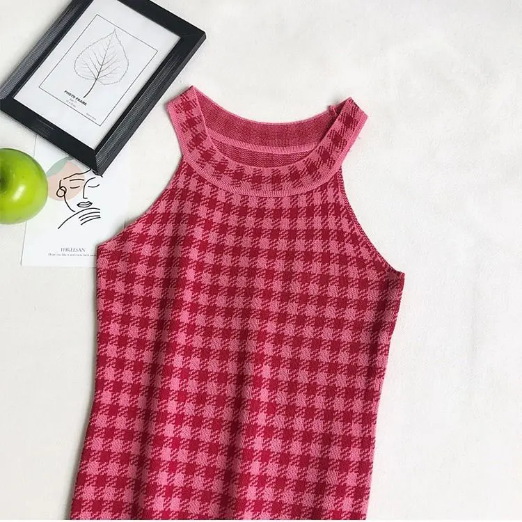 Hanging neck camisole women wear Korean style sexy knitted ice silk base shoulder sleeveless top red
Hanging neck camisole women wear Korean style sexy knitted ice silk base shoulder sleeveless top red