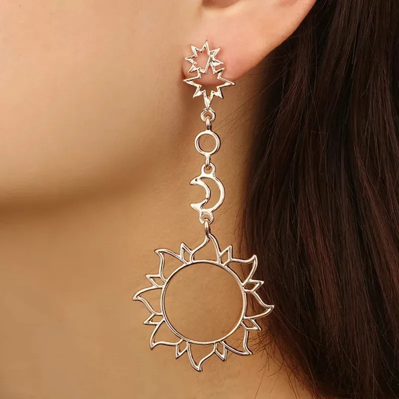 High jewelry retro fashion hollow-out five-pointed star moon asymmetric sun long earrings earrings women
High jewelry retro fashion hollow-out five-pointed star moon asymmetric sun long earrings earrings women