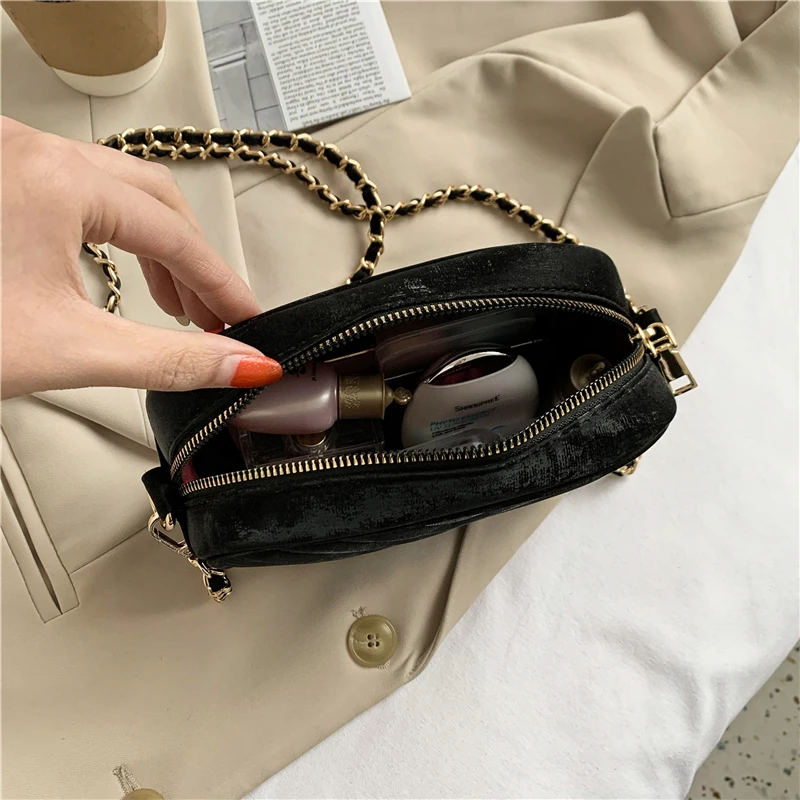 Black Luxury V Pattern Womens Handbag Elegant Female Shoulder Bags Classic Texture Chain Tote Bag Casual Square Diagonal Bag Sac
Black Luxury V Pattern Womens Handbag Elegant Female Shoulder Bags Classic Texture Chain Tote Bag Casual Square Diagonal Bag Sac