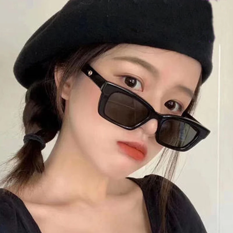 2021 New Women Rectangle Vintage Sunglasses Brand Designer 90S SunGlasses Lady Eyeglass Cat Eye Driver Goggles Women ins Popular
2021 New Women Rectangle Vintage Sunglasses Brand Designer 90S SunGlasses Lady Eyeglass Cat Eye Driver Goggles Women ins Popular