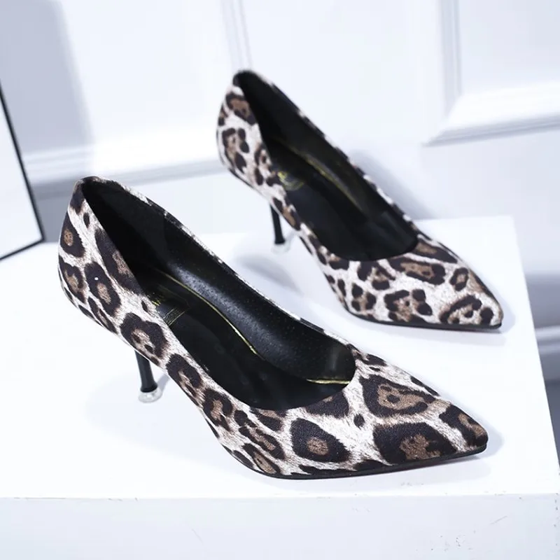 2020 For Lady High Heel Office Shoes Leopard Print Thin Slippers Ladies fashion Dress Sandals Mujer Chaussure Femme Y21-12
2020 For Lady High Heel Office Shoes Leopard Print Thin Slippers Ladies fashion Dress Sandals Mujer Chaussure Femme Y21-12